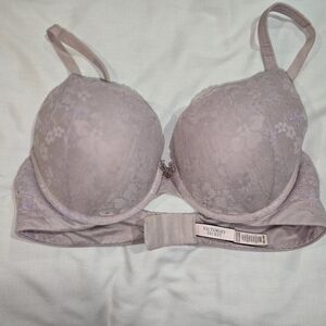 Victoria's Secret Lace Bra - Light Purple